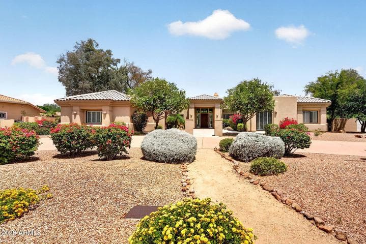5624 W MISTY WILLOW Lane, Glendale, AZ