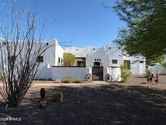 605 W Ridgecrest Road, Phoenix, AZ