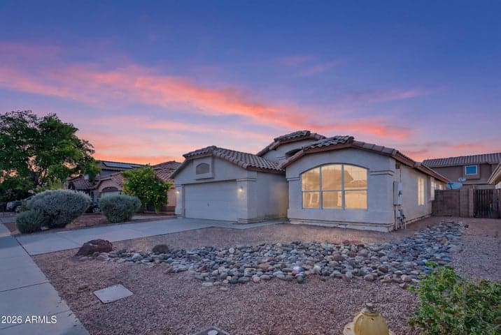 8916 W DAVIS Road, Peoria, AZ