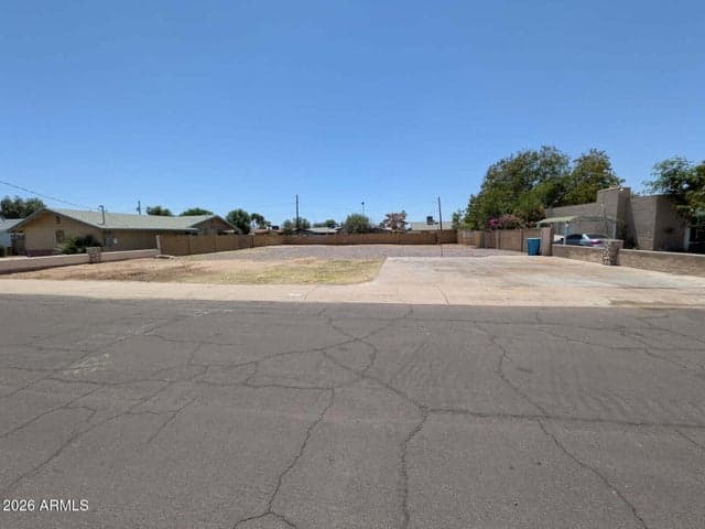 4009 W ORANGE Drive #36, Phoenix, AZ
