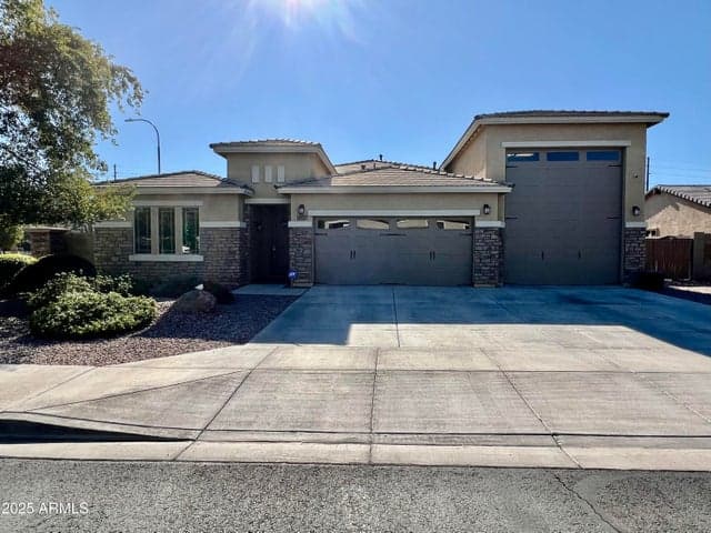 10605 W Catalina Drive, Avondale, AZ