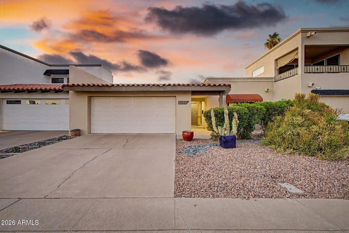 2631 E BEEKMAN Place, Phoenix, AZ