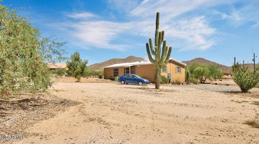 39805 N NEW RIVER Road, Phoenix, AZ