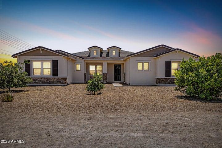 1789 E LOBO Street, San Tan Valley, AZ
