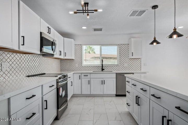 15248 N 38TH Street, Phoenix, AZ