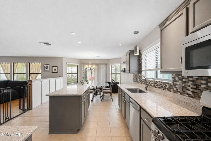 3207 W MOLLY Lane, Phoenix, AZ