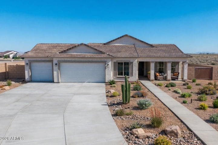 9087 W LIMESTONE MOUNTAIN Drive, Casa Grande, AZ