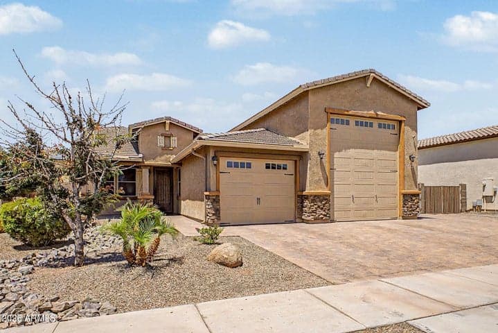 18230 W LOUISE Drive, Surprise, AZ