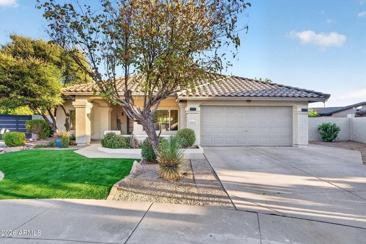 2313 E CORTEZ Drive, Gilbert, AZ