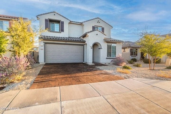 8955 W Luke Avenue, Glendale, AZ