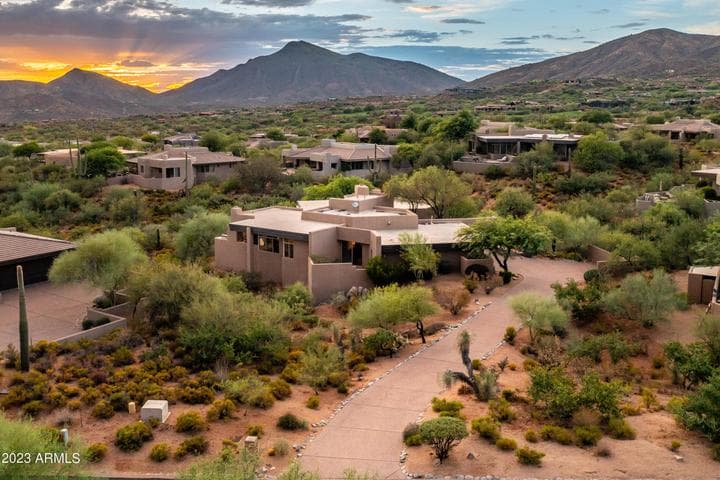 10646 E TAMARISK Way, Scottsdale, AZ