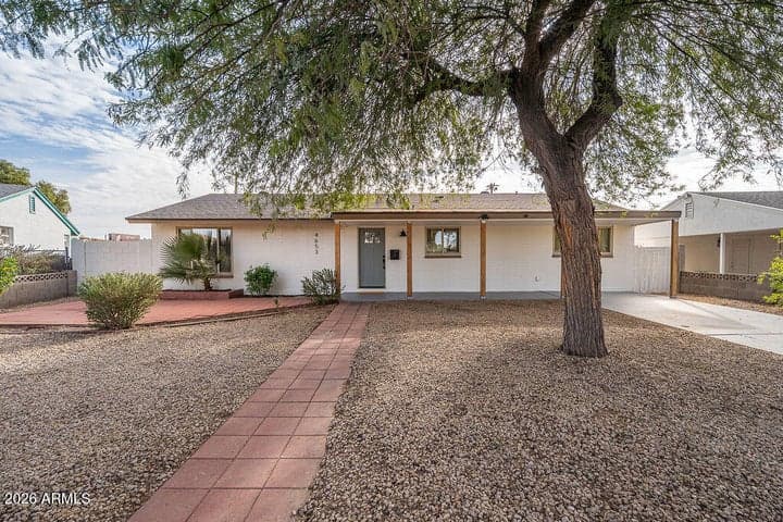 4653 E ALMERIA Road, Phoenix, AZ
