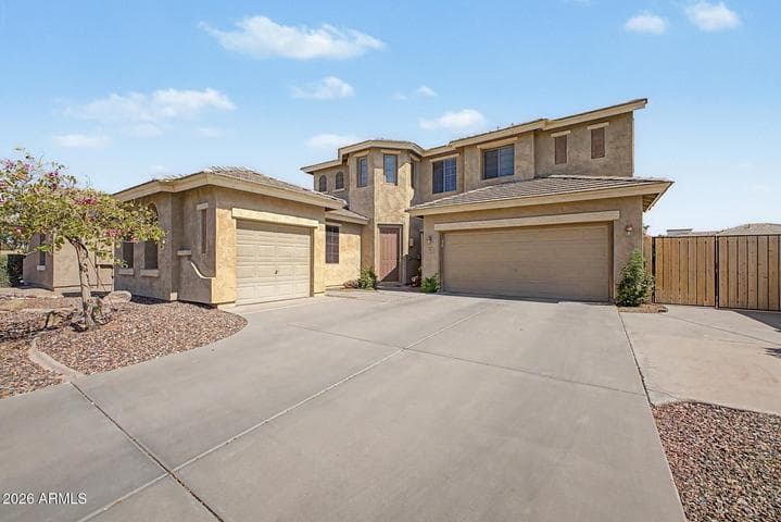 91 W ROADRUNNER Drive, Chandler, AZ