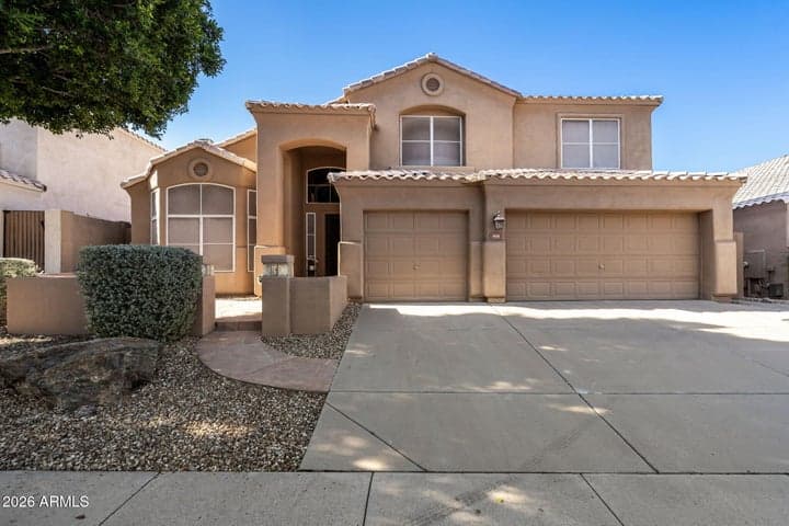 908 E MOUNTAIN SAGE Drive, Phoenix, AZ
