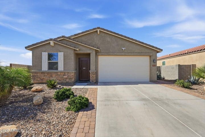 500 W NIKITA Drive, San Tan Valley, AZ