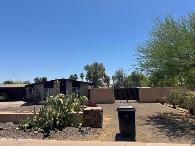 7131 E CHOLLA Street, Scottsdale, AZ