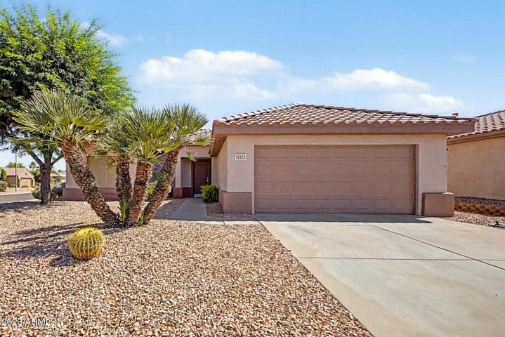 16203 W DESERT CANYON Drive, Surprise, AZ