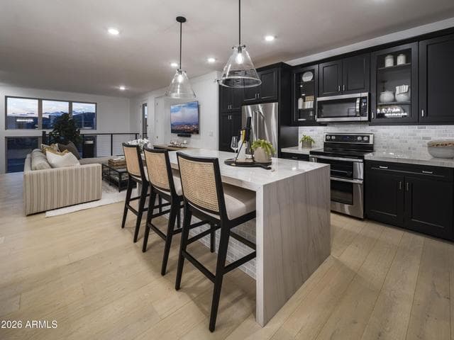 2121 W SONORAN DESERT Drive #163, Phoenix, AZ