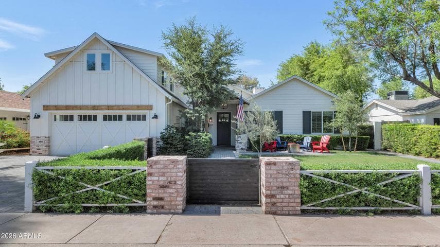 5321 E Earll Drive, Phoenix, AZ