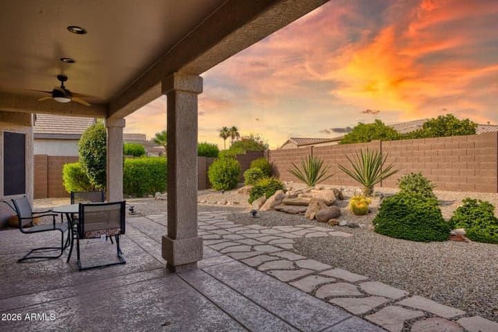18607 N DIAMOND Drive, Surprise, AZ
