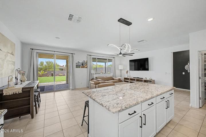17849 W GAMBIT Trail, Surprise, AZ