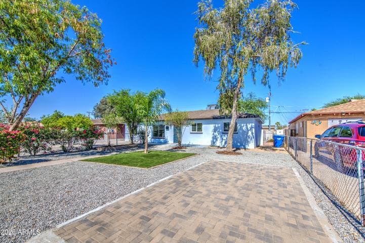 4129 N 49th Drive, Phoenix, AZ