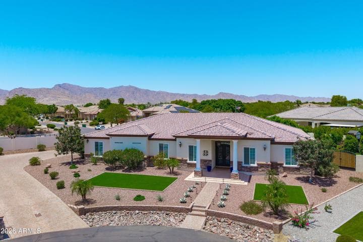 18230 W SAN MIGUEL Court, Litchfield Park, AZ