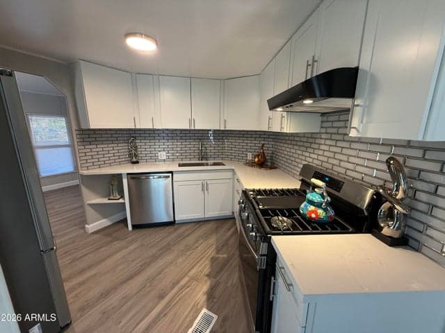 700 W MANOR Street, Chandler, AZ