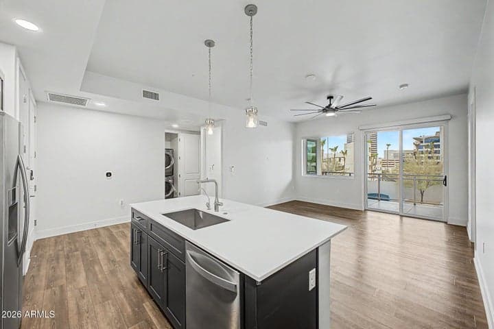 3131 N CENTRAL Avenue #4011, Phoenix, AZ