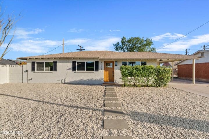 8019 E WHITTON Avenue, Scottsdale, AZ