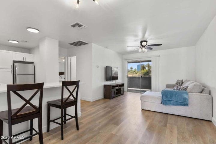 302 E MONTE VISTA Road #C2, Phoenix, AZ
