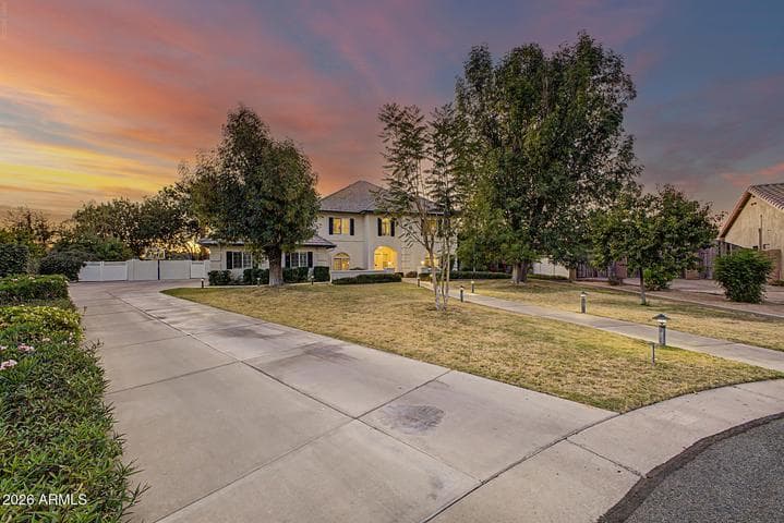 4402 E INDIGO BAY Drive, Gilbert, AZ