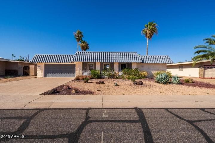 10706 W PINION Lane, Sun City, AZ