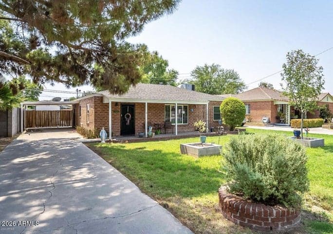 5913 W GARDENIA Avenue, Glendale, AZ