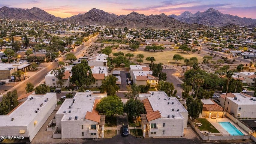 8842 N 8th Street #207, Phoenix, AZ