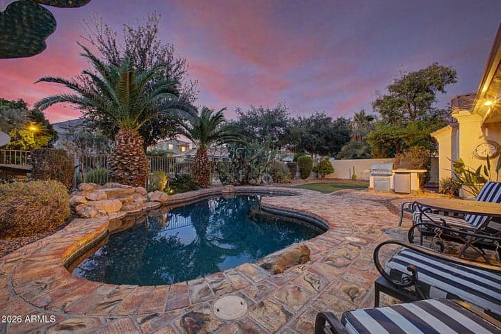 2280 E INDIGO Drive, Chandler, AZ