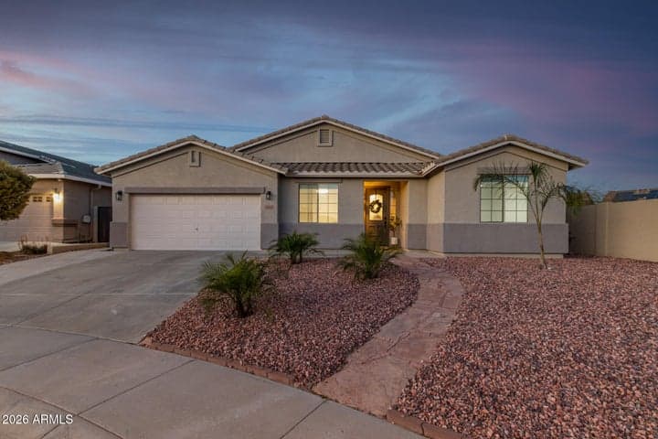 6404 W BLACK HILL Road, Phoenix, AZ
