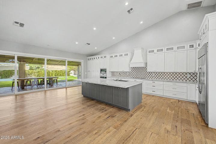 426 E HORSESHOE Avenue, Gilbert, AZ