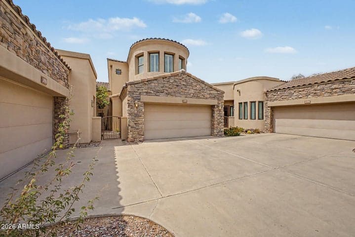 7445 E EAGLE CREST Drive #1097, Mesa, AZ