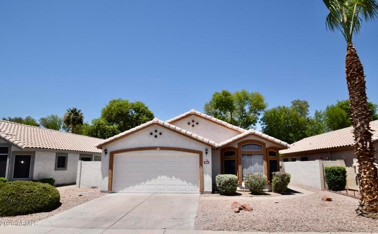 1670 W GAIL Drive, Chandler, AZ