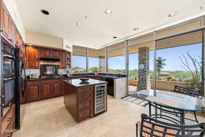 10231 E OLD TRAIL Road #33, Scottsdale, AZ