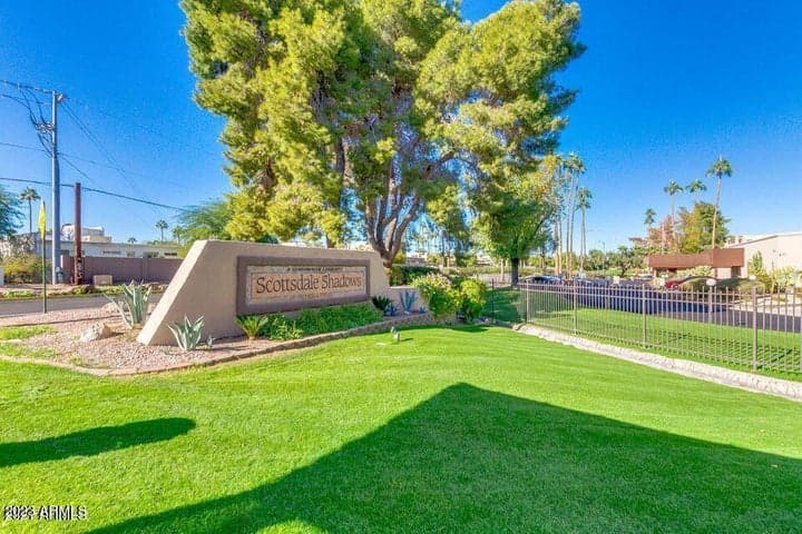 7920 E CAMELBACK Road #102, Scottsdale, AZ