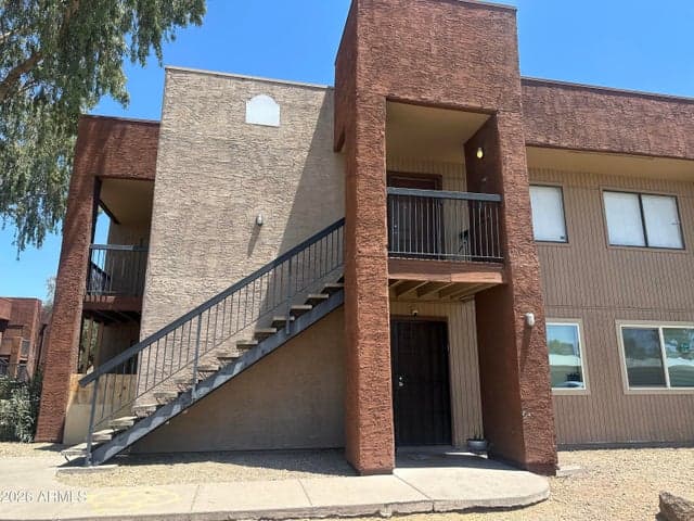 3810 N MARYVALE Parkway #2055, Phoenix, AZ