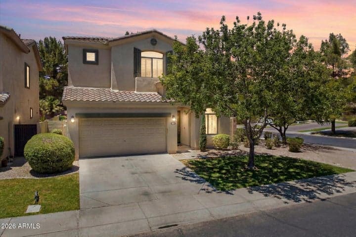 1886 W Periwinkle Way, Chandler, AZ