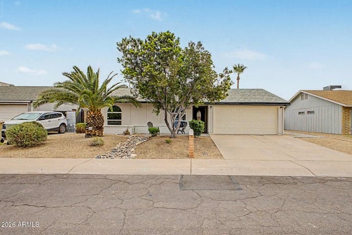 6123 W NANCY Road, Glendale, AZ