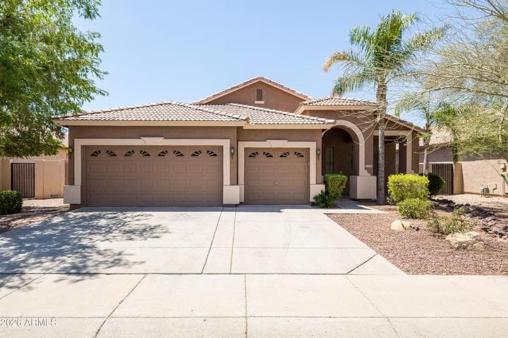 3525 W Quail Track Drive, Phoenix, AZ