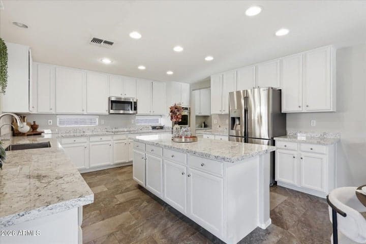 4122 E PALM BEACH Drive, Chandler, AZ