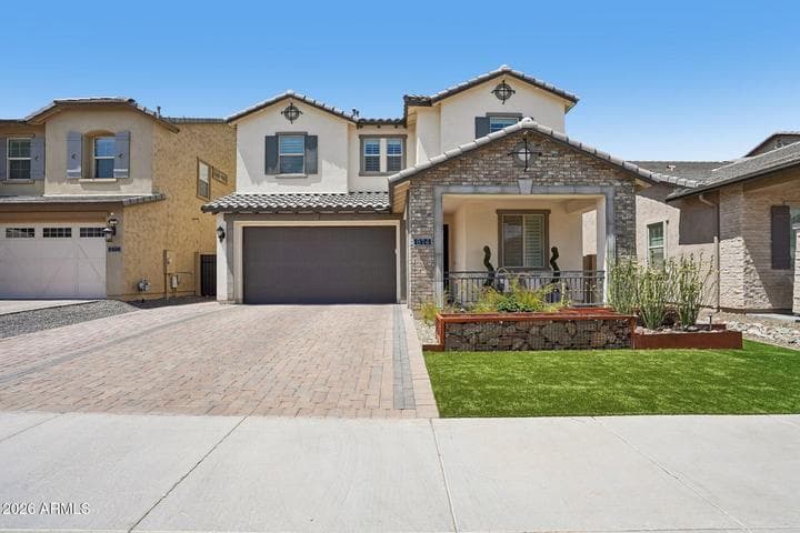 814 E DEER CREEK Road, Phoenix, AZ
