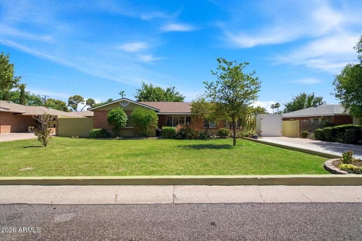 4045 E CAMBRIDGE Avenue, Phoenix, AZ