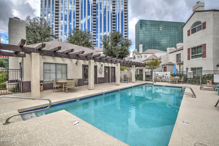 100 E FILLMORE Street #117, Phoenix, AZ